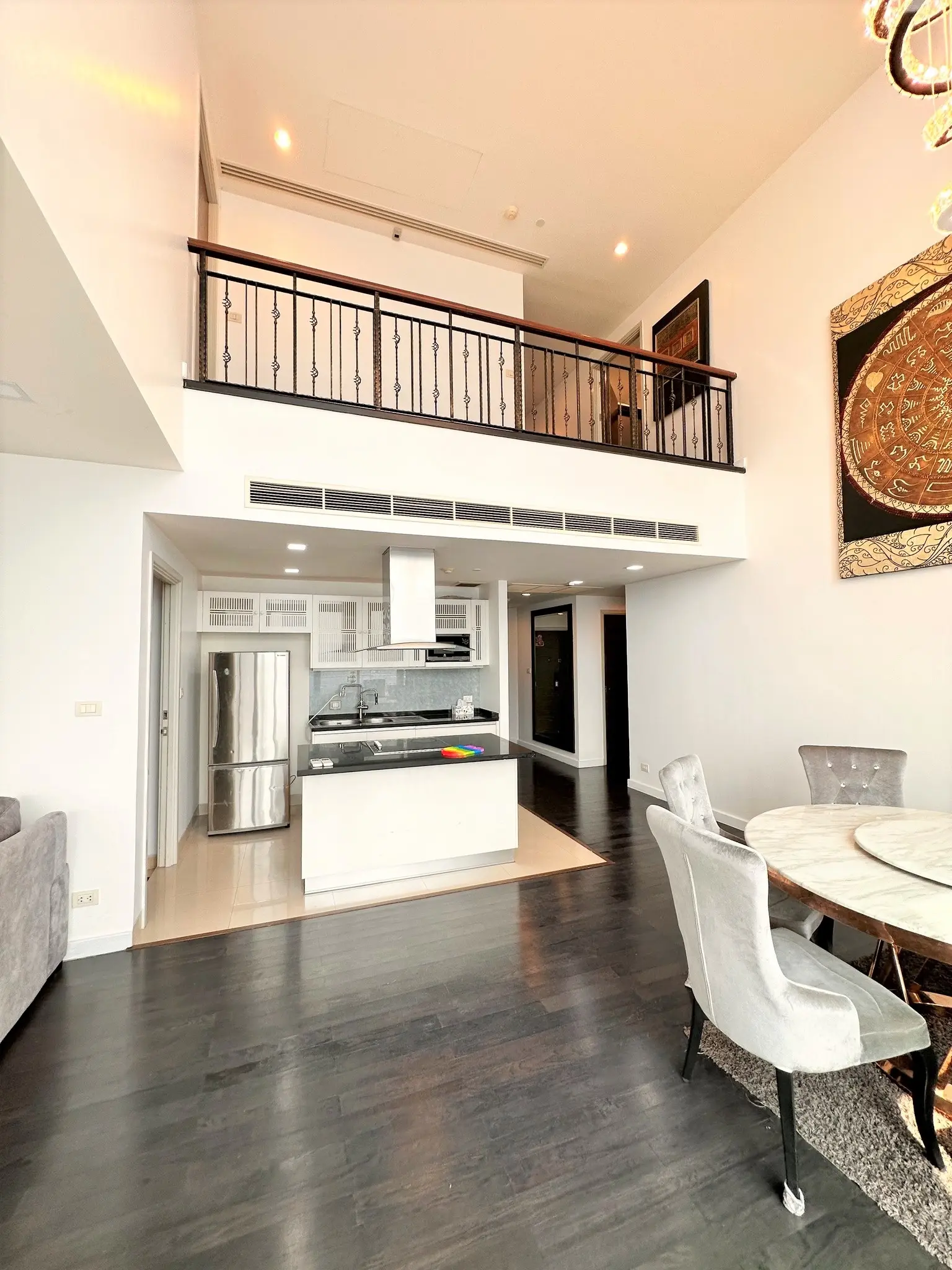 River View Penthouse large balcony and Pet friendly with for rent Pet friendly wiht  360 C View 