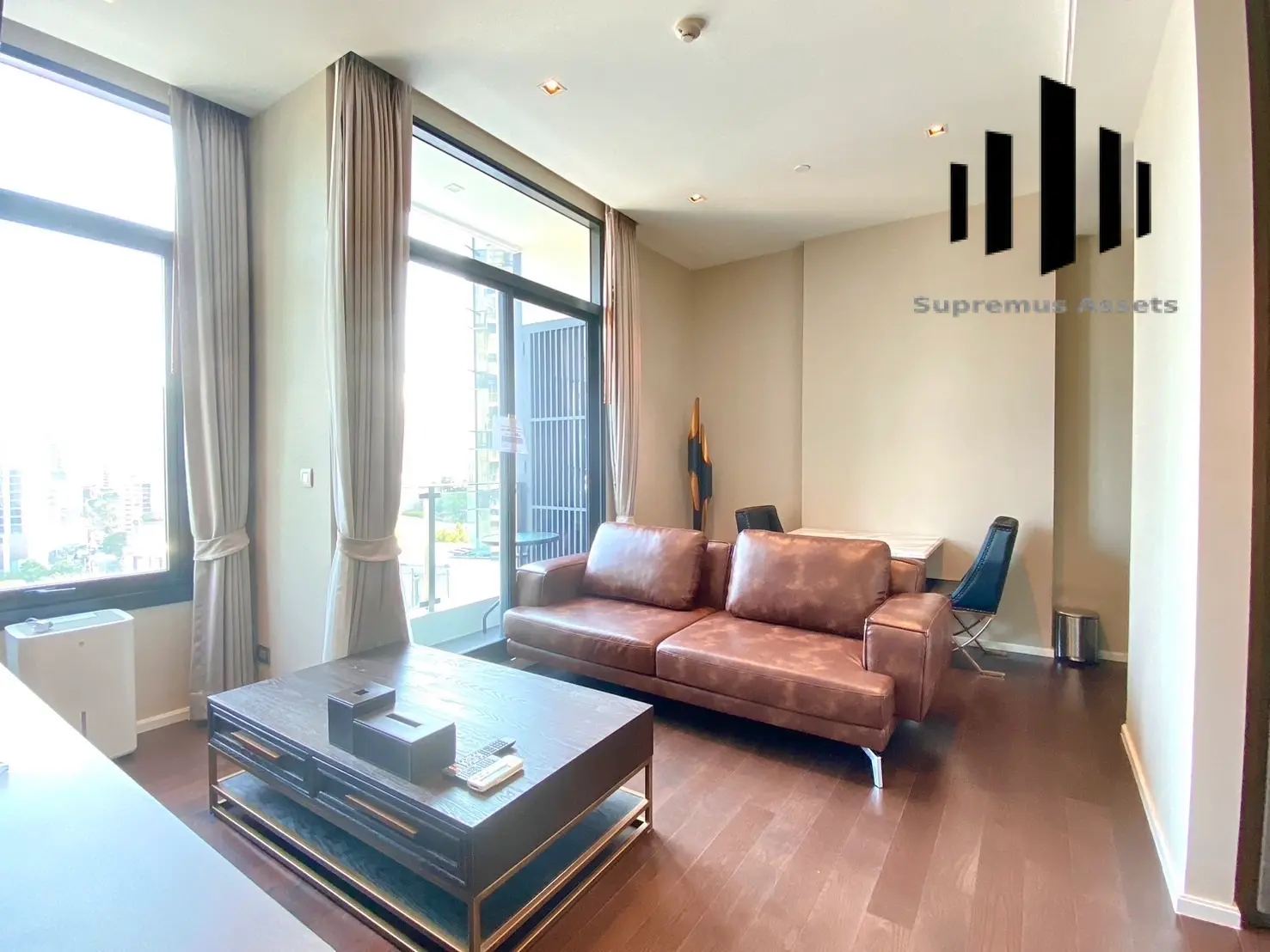 Diplomat 39 for rent 100 Meters to Emquatier and BTS Phompong