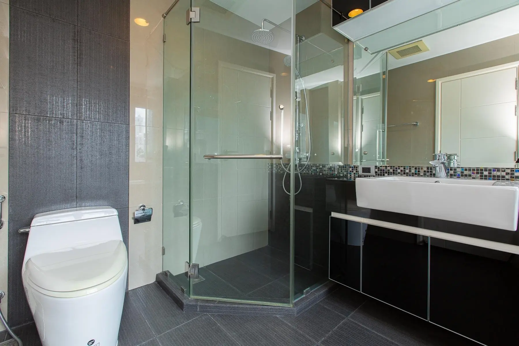 The Crest Ruam Rudee 2 beds Duplex for rent
