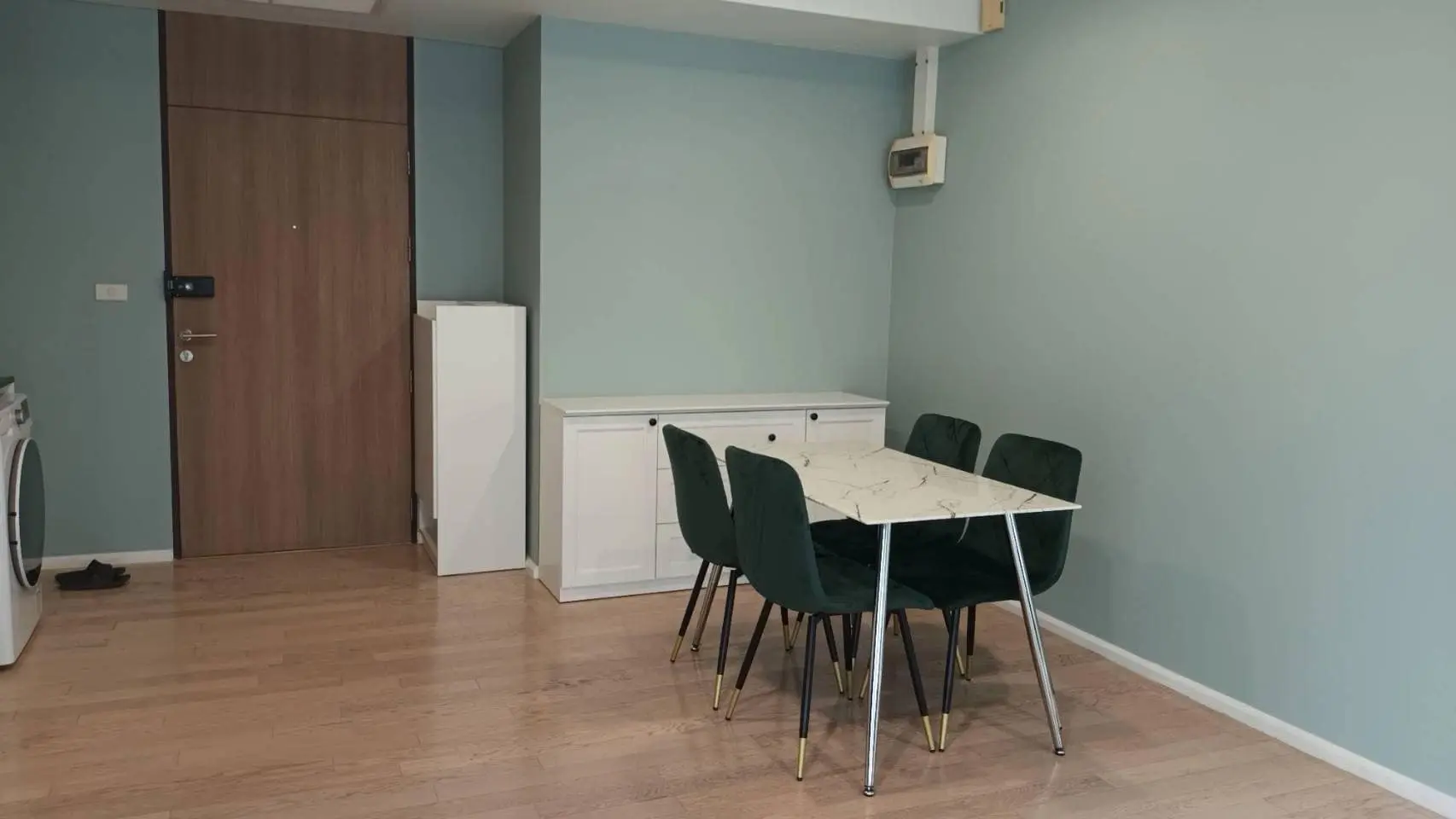 Large one bed for rent in Thonglor