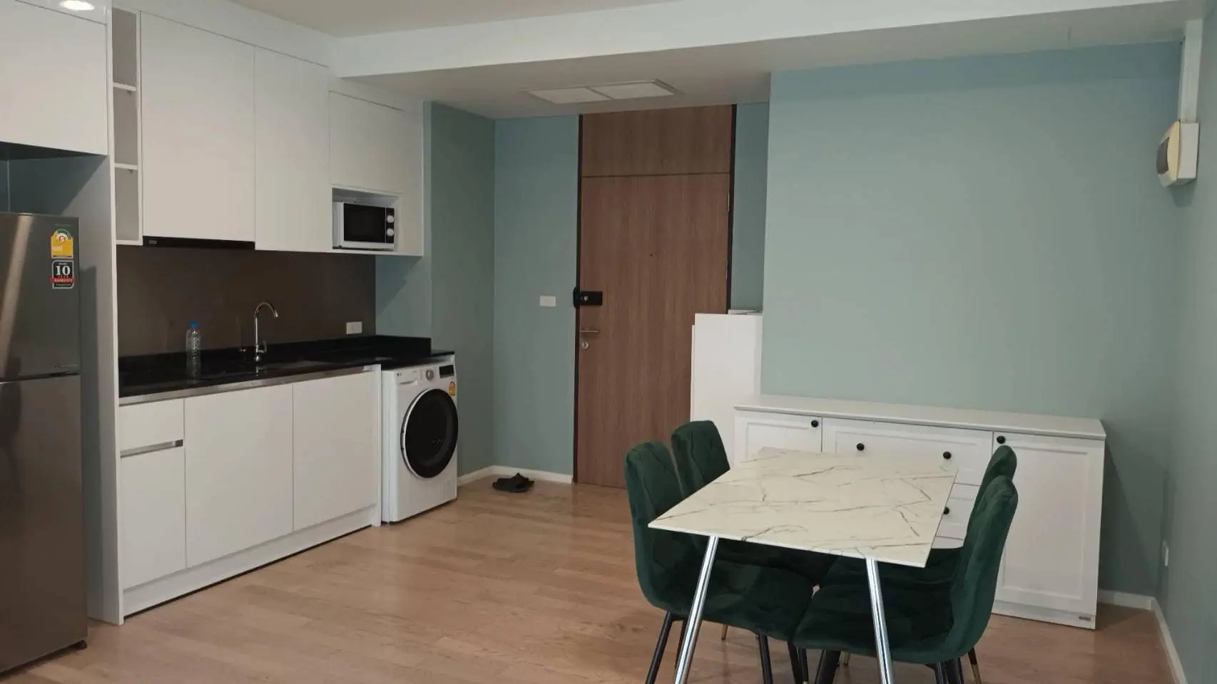 Large one bed for rent in Thonglor