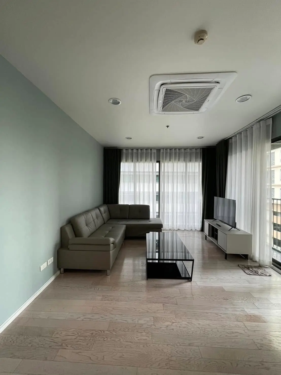 Large one bed for rent in Thonglor