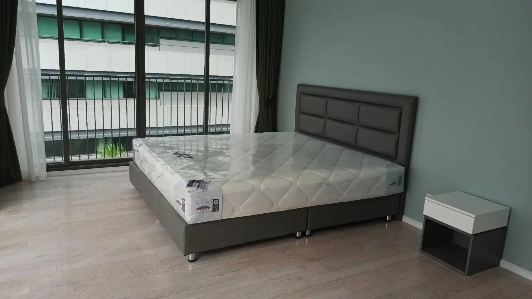 Large one bed for rent in Thonglor