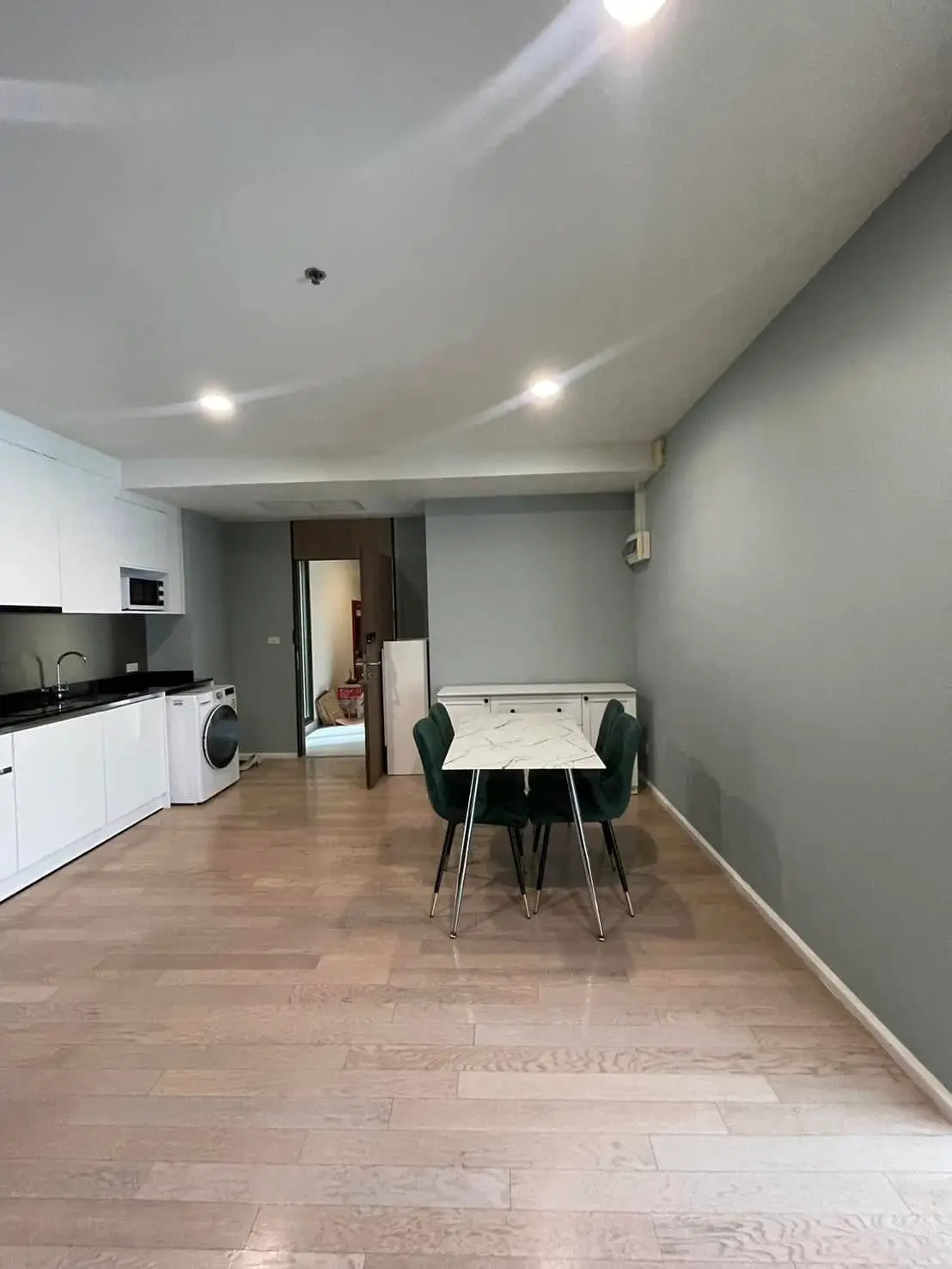 Large one bed for rent in Thonglor