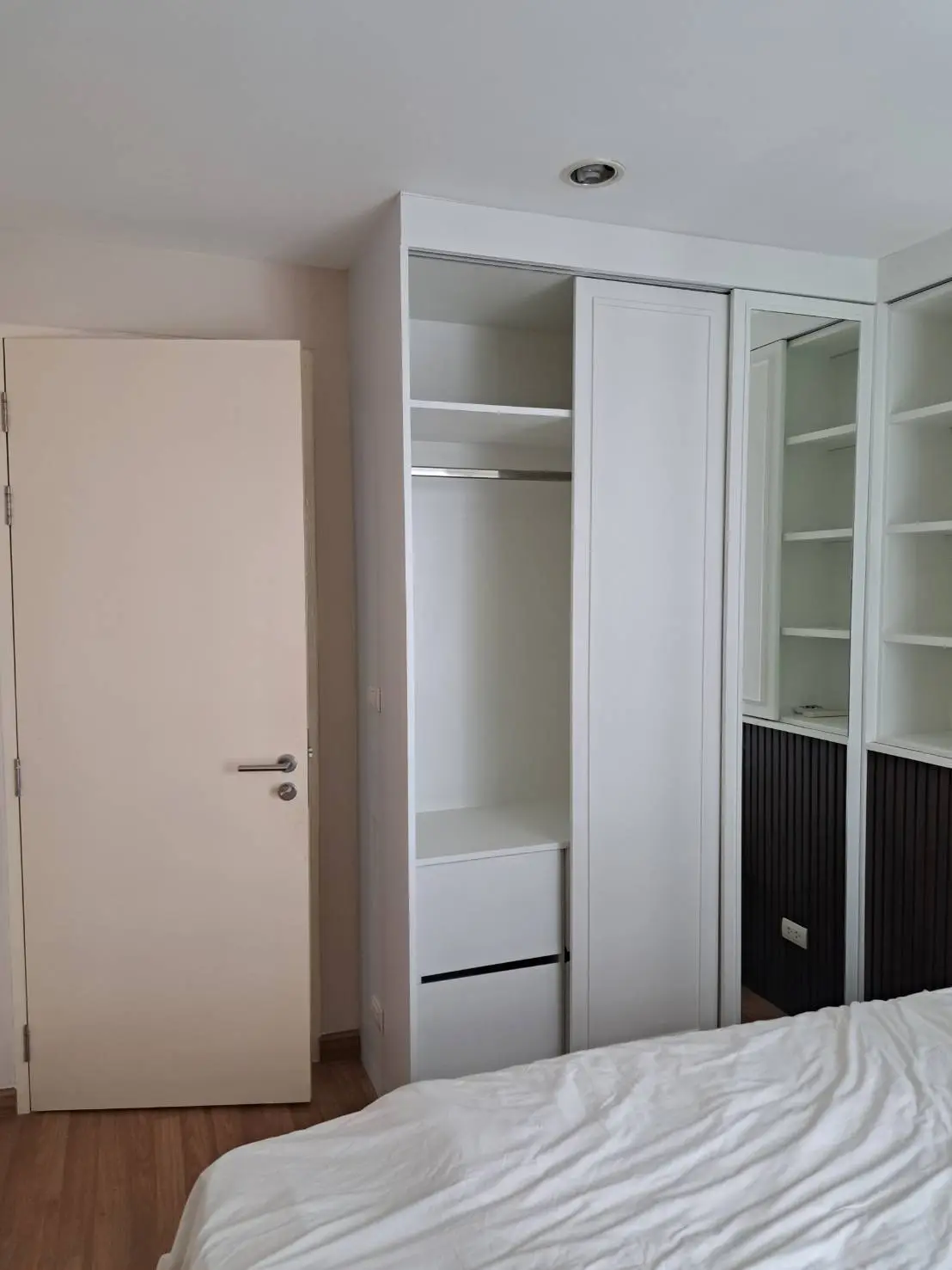 Sukhumvit 16 condo for rent 1 bed