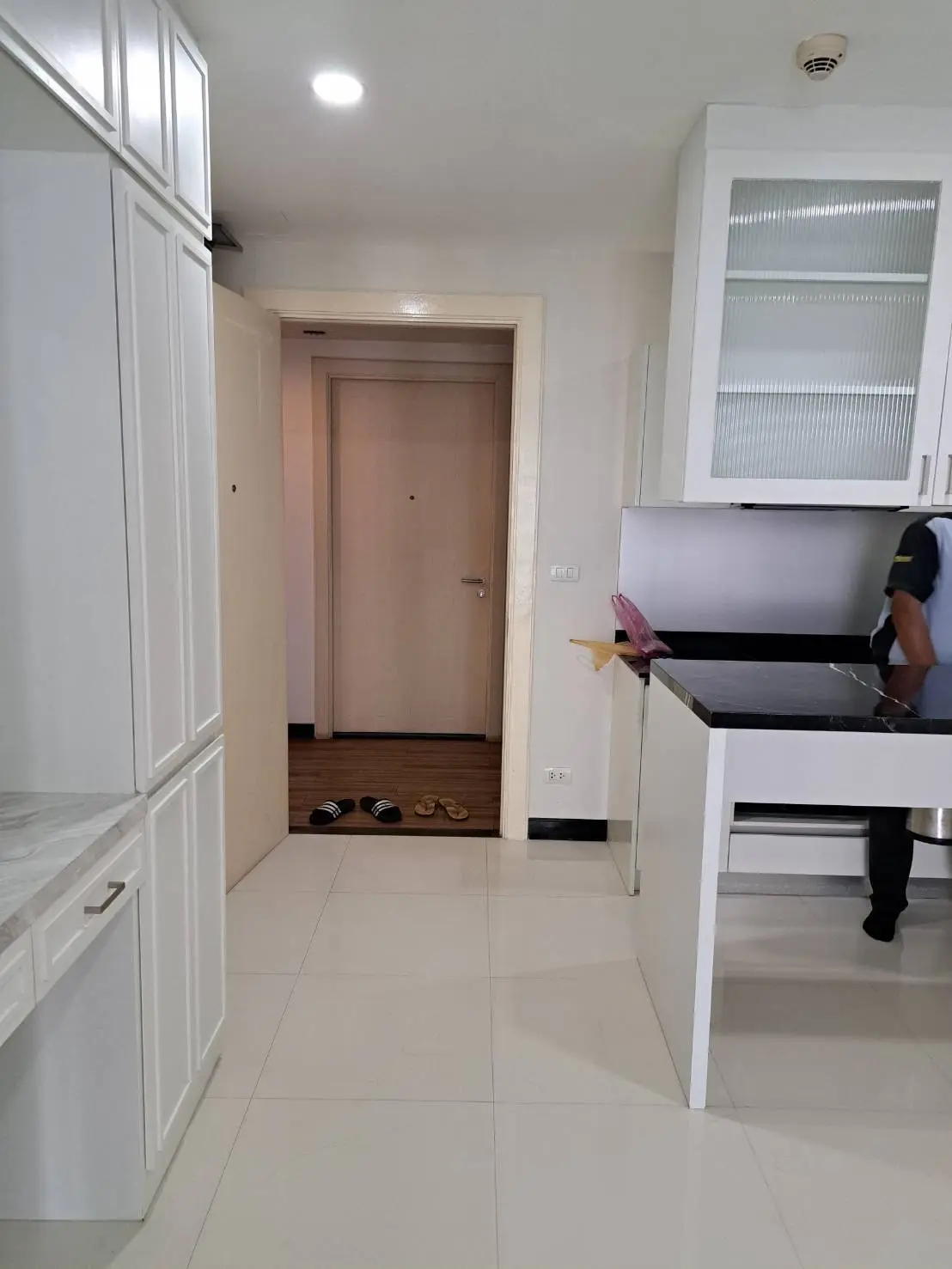 Sukhumvit 16 condo for rent 1 bed