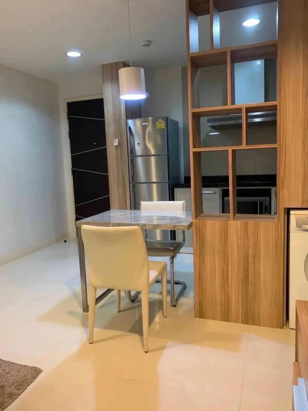 Condo Next to Emporium and Benjasiri Park for sale 