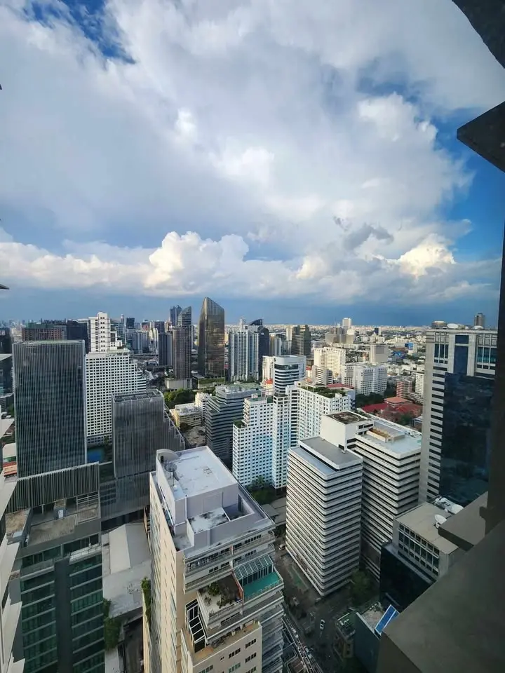 Esse Asoke for rent 1 bed Open view 