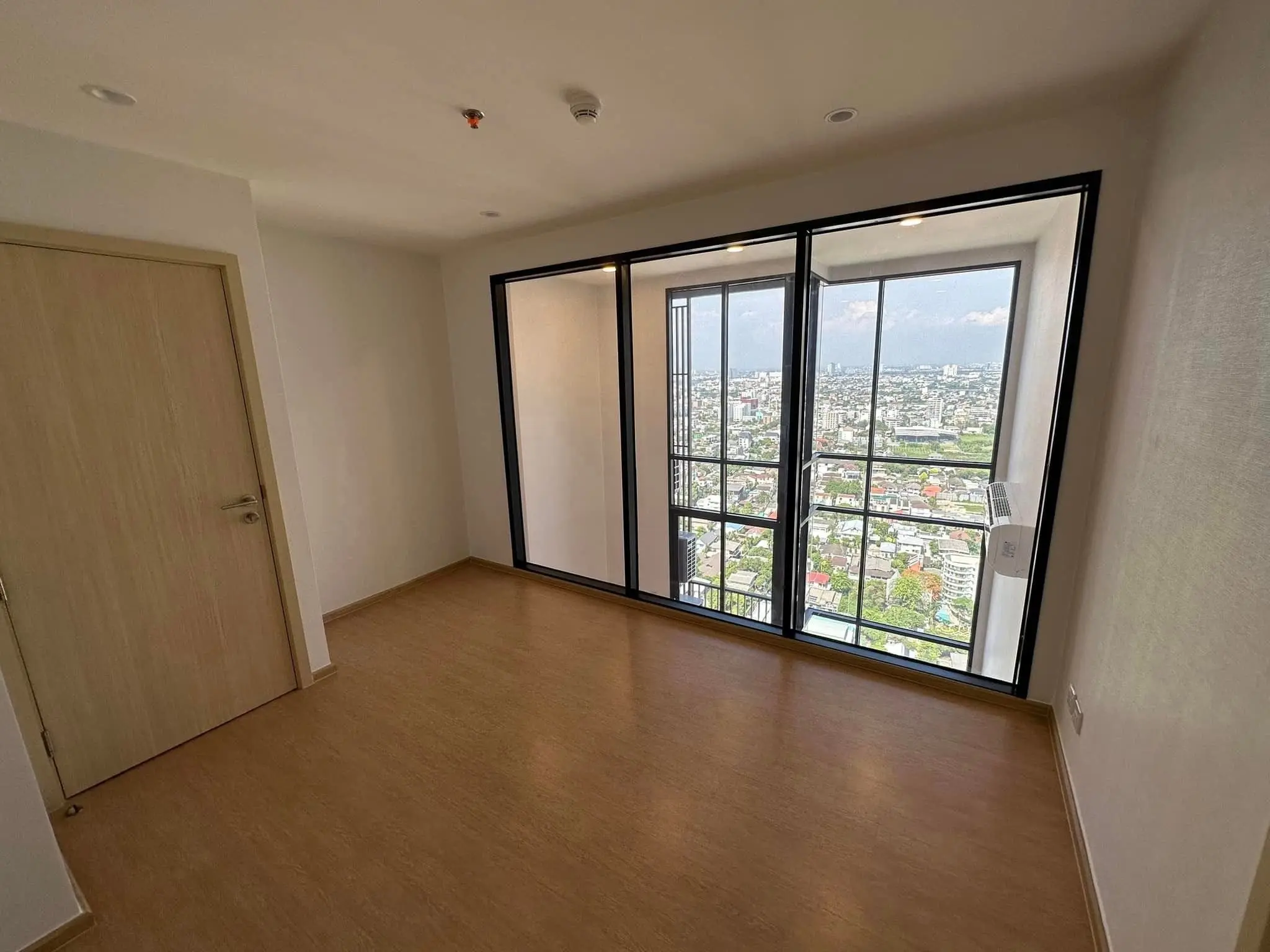 Duplex for sale high floor in Ekamai, Brand new unit