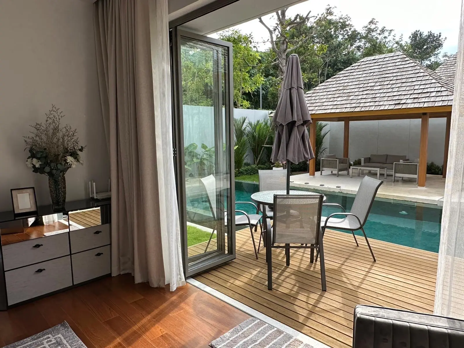 Phuket Pool Villa for weekly & monthly holiday rental 