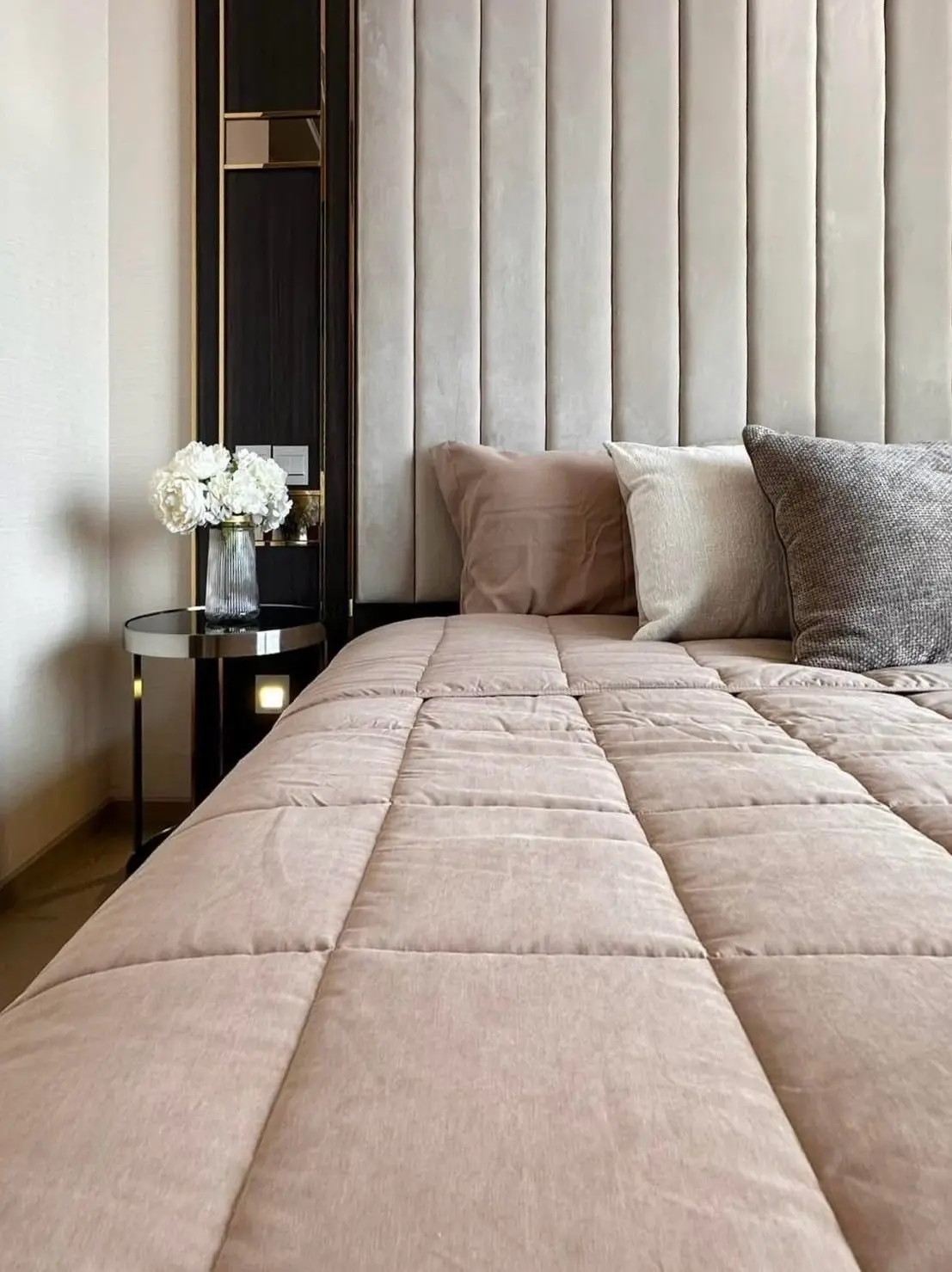 The Esse Asoke for rent 1 bed hight floor