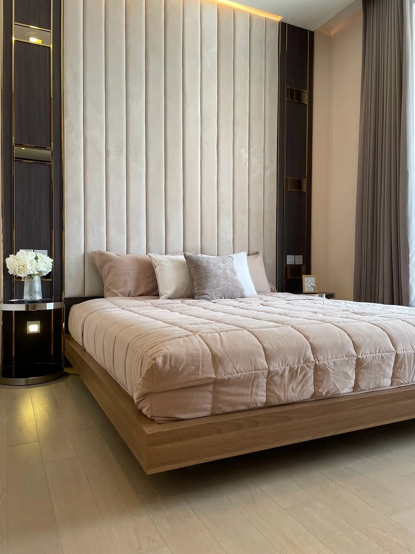 The Esse Asoke for rent 1 bed hight floor