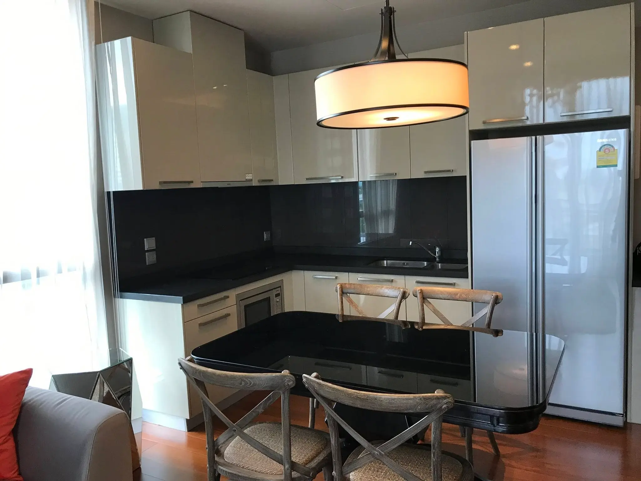 Luxury condo in near BTS in Thonglor for rent 