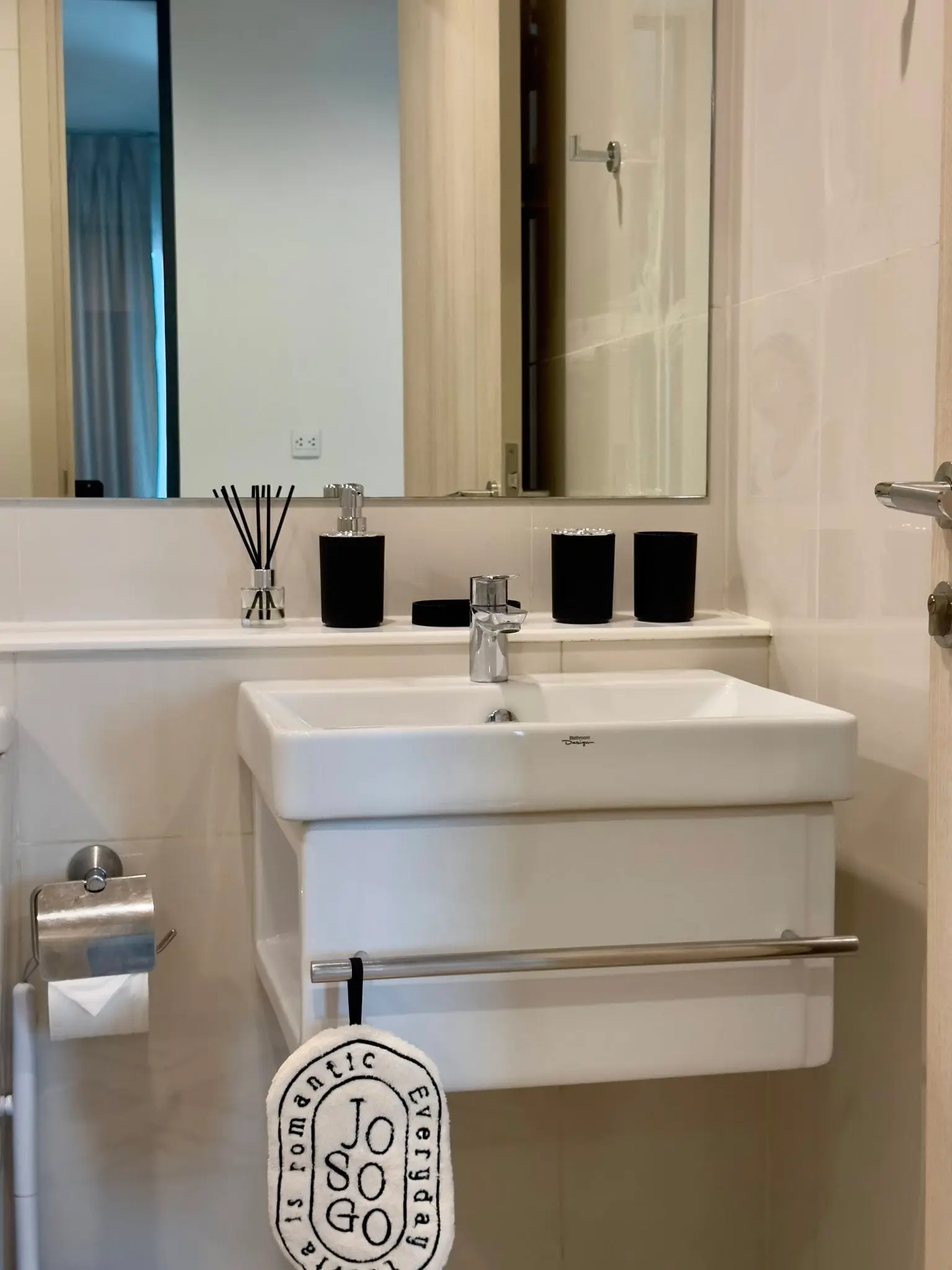 Life One Wireless 1 bed for rent 