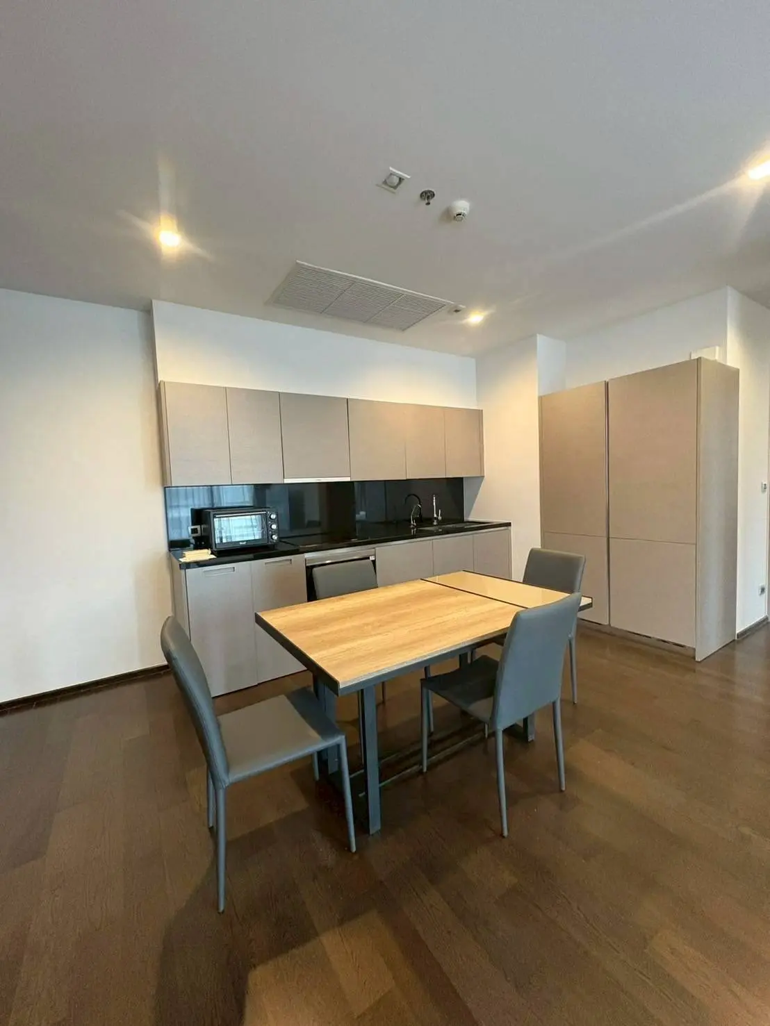 Condo The XXIX by Sansiri 2  corner unit  for rent in Sukhumvit 39