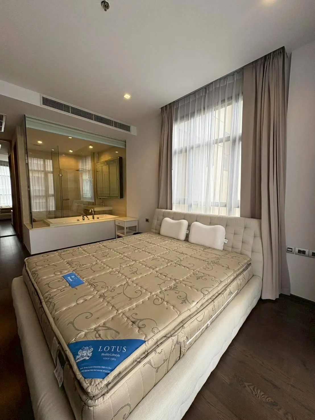 Condo The XXIX by Sansiri 2  corner unit  for rent in Sukhumvit 39