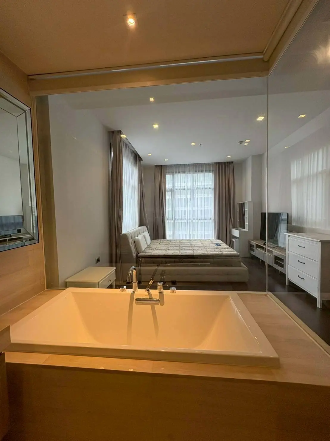 Condo The XXIX by Sansiri 2  corner unit  for rent in Sukhumvit 39