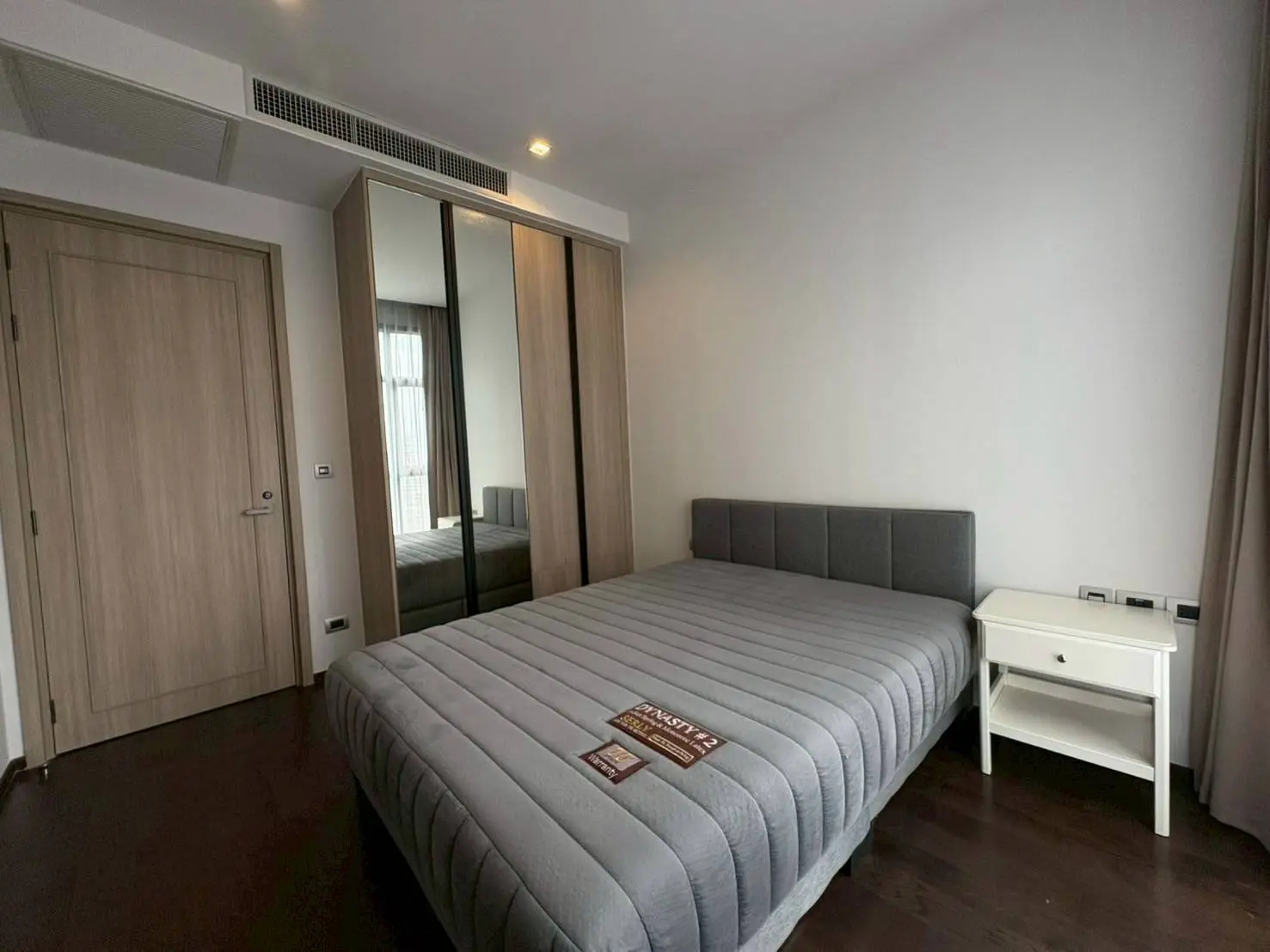 Condo The XXIX by Sansiri 2  corner unit  for rent in Sukhumvit 39