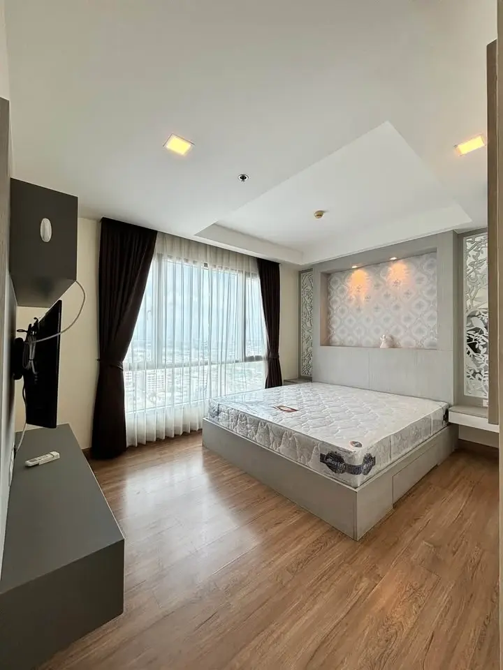 Thru Thonglor Two beds in Thonglor for rent 