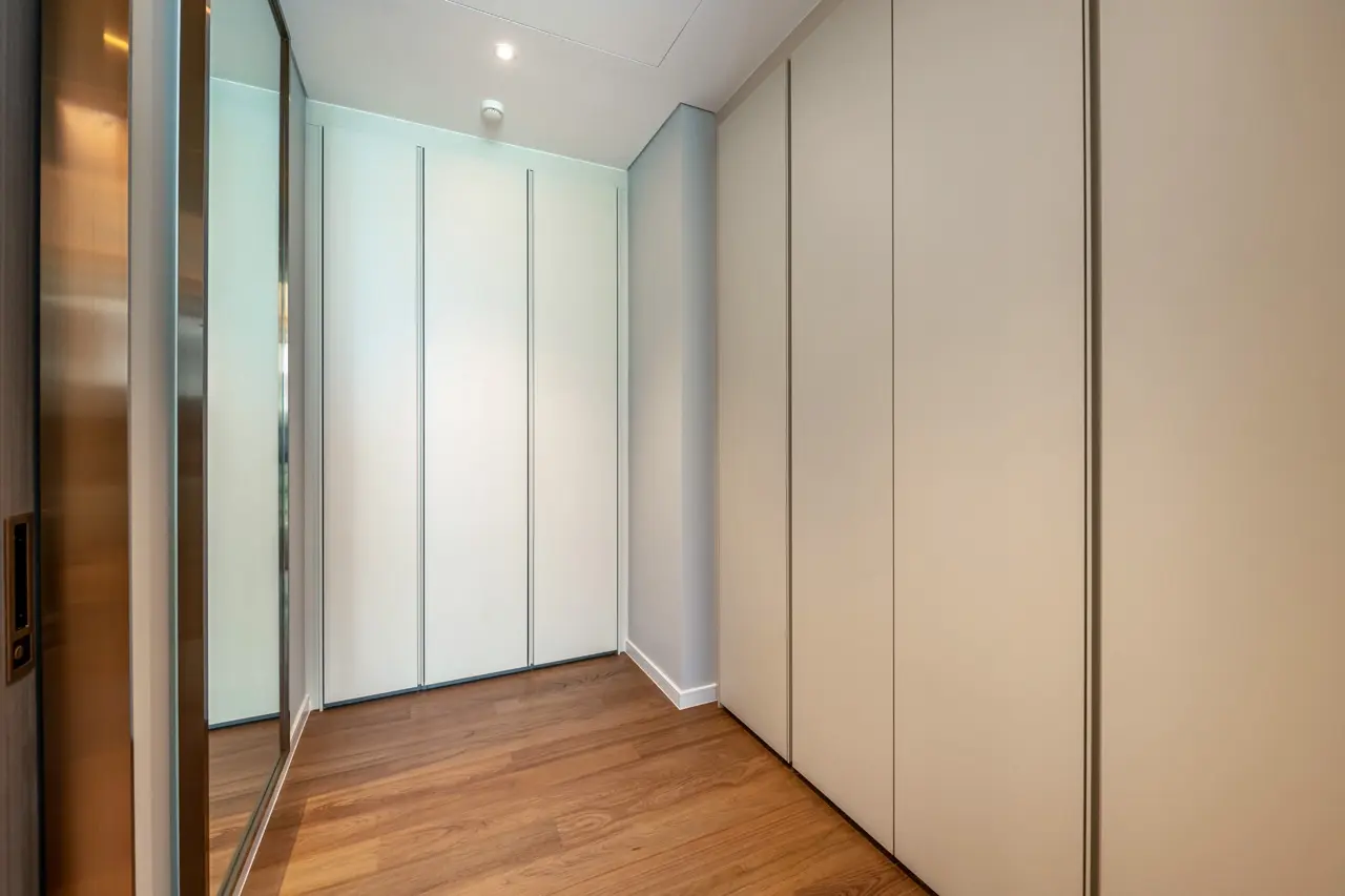 Sindhorn Tonson luxury furnished for rent 