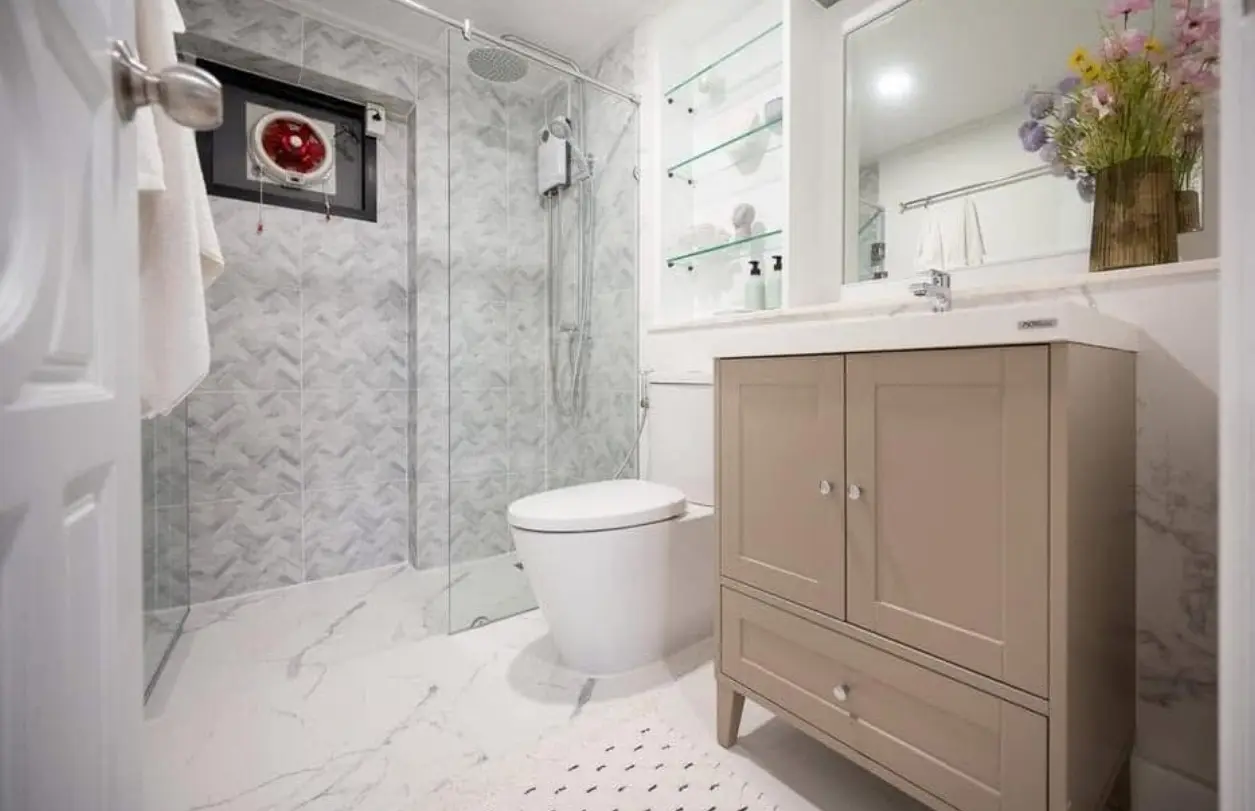 Thonglor Tower 2 beds 1 bath  newly renovated 