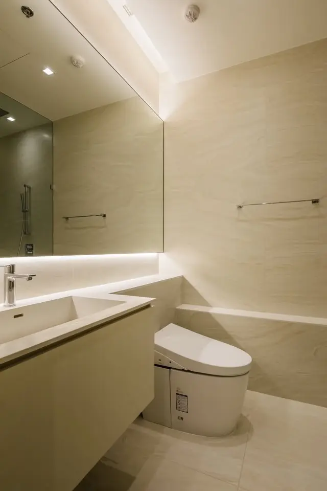 The Strand Thonglor for rent Corner Unit.