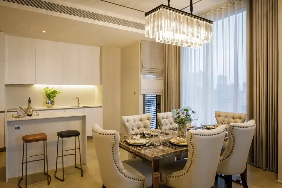 The Strand Thonglor for rent Corner Unit.