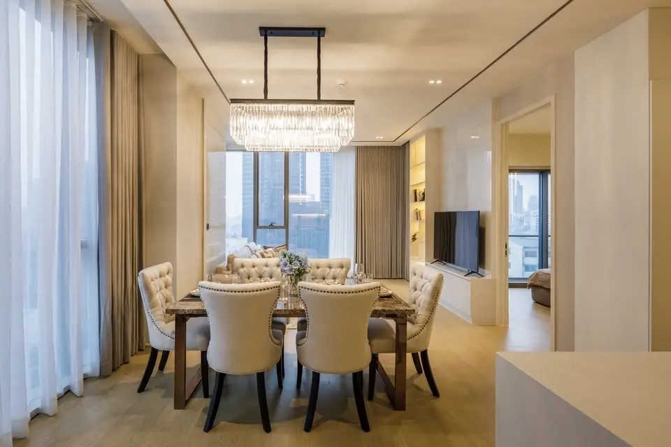 The Strand Thonglor for rent Corner Unit.