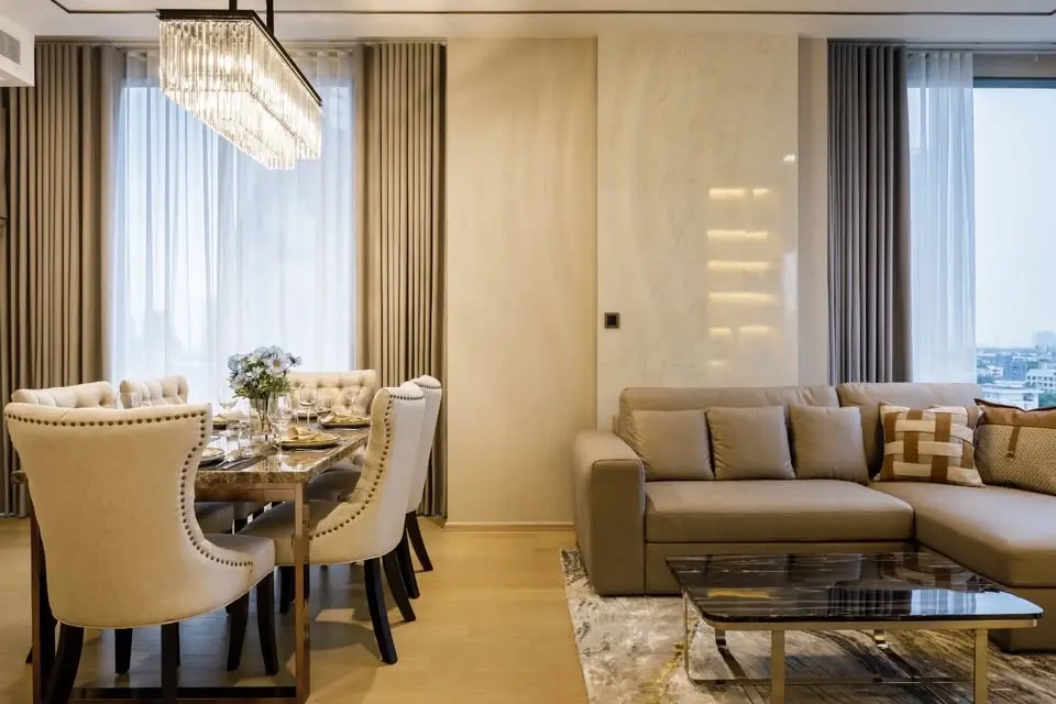 The Strand Thonglor for rent Corner Unit.