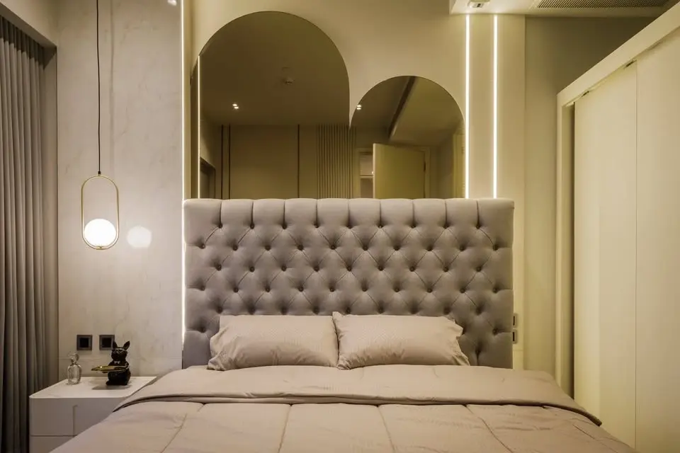 The Strand Thonglor for rent Corner Unit.