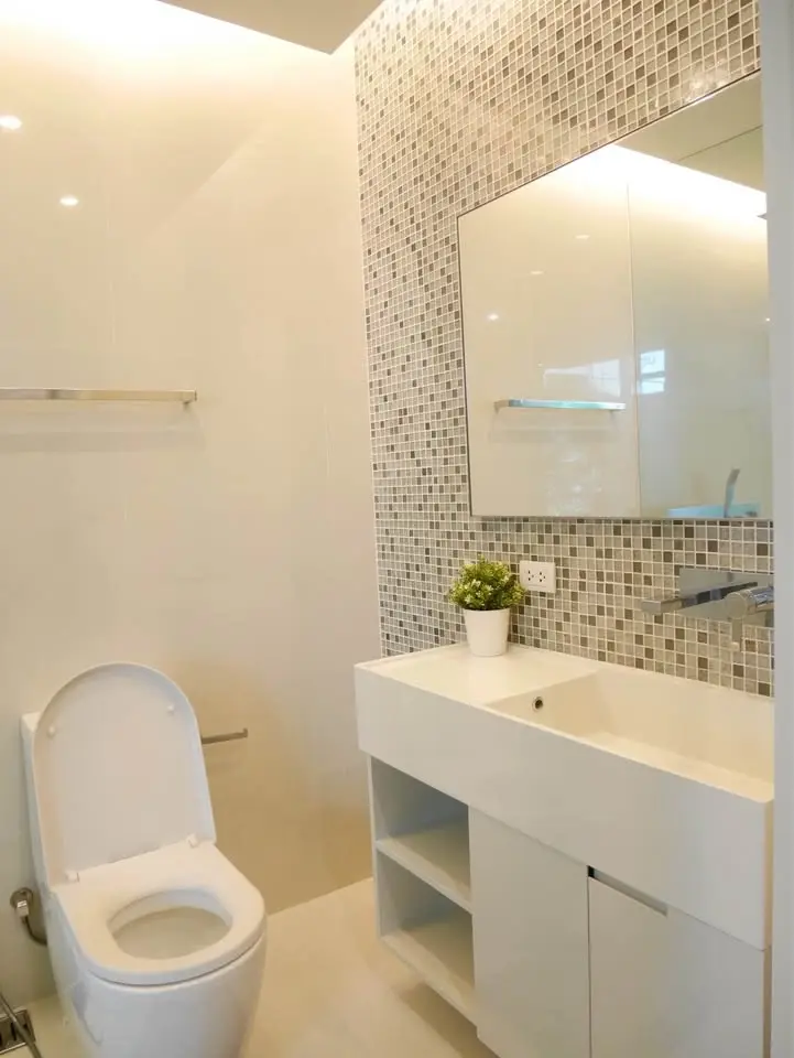 The Room Sukhumvit 21 well decorate for rent 