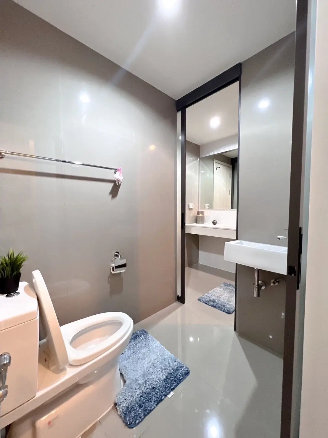 Rhythm Sukhumvit 42 for sale with tenant
