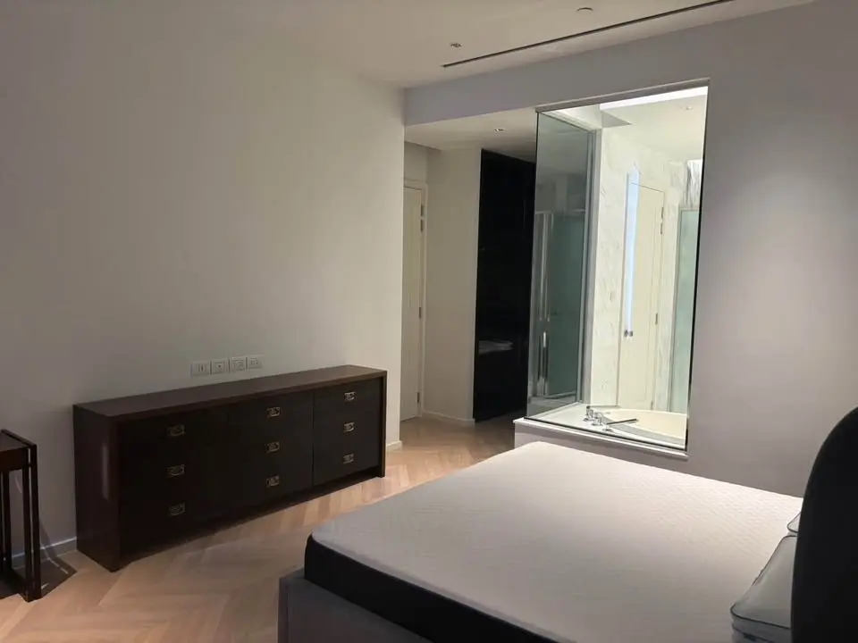 Four seasons Private Residences for rent 