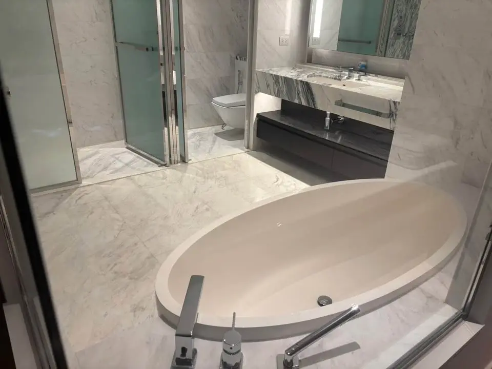 Four seasons Private Residences for rent 