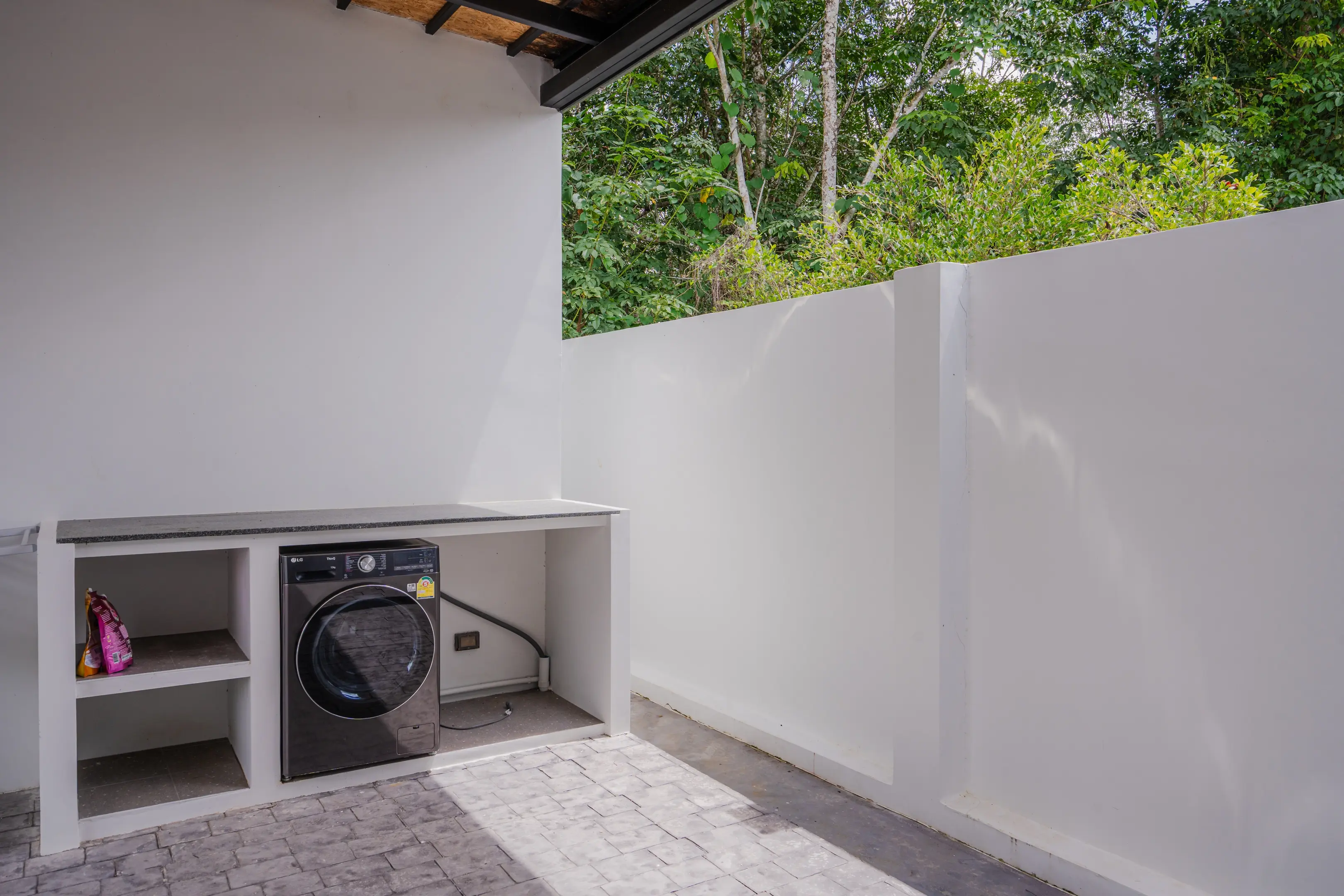 Spacious 5-Bedroom Modern Villa with Private Pool and Scenic Mountain Views in Menara, Phuket