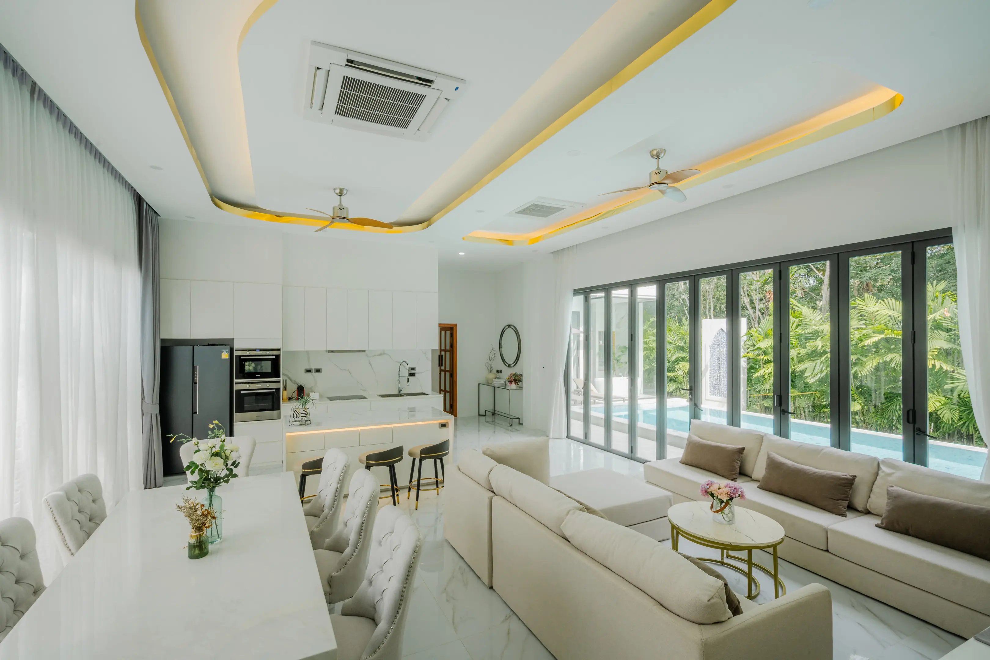 Spacious 5-Bedroom Modern Villa with Private Pool and Scenic Mountain Views in Menara, Phuket