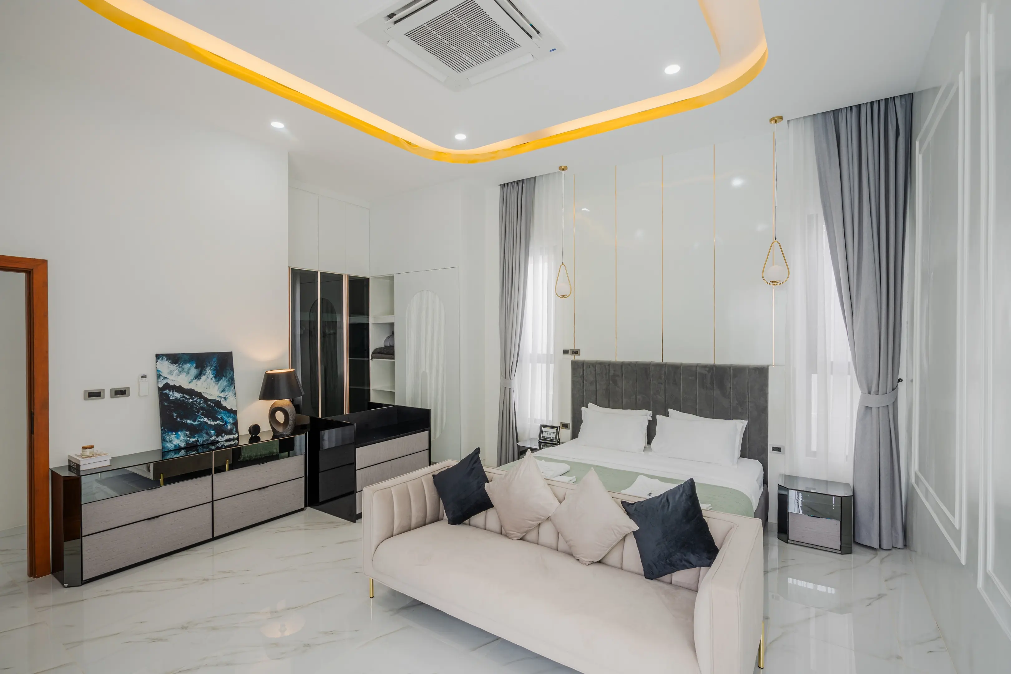 Spacious 5-Bedroom Modern Villa with Private Pool and Scenic Mountain Views in Menara, Phuket