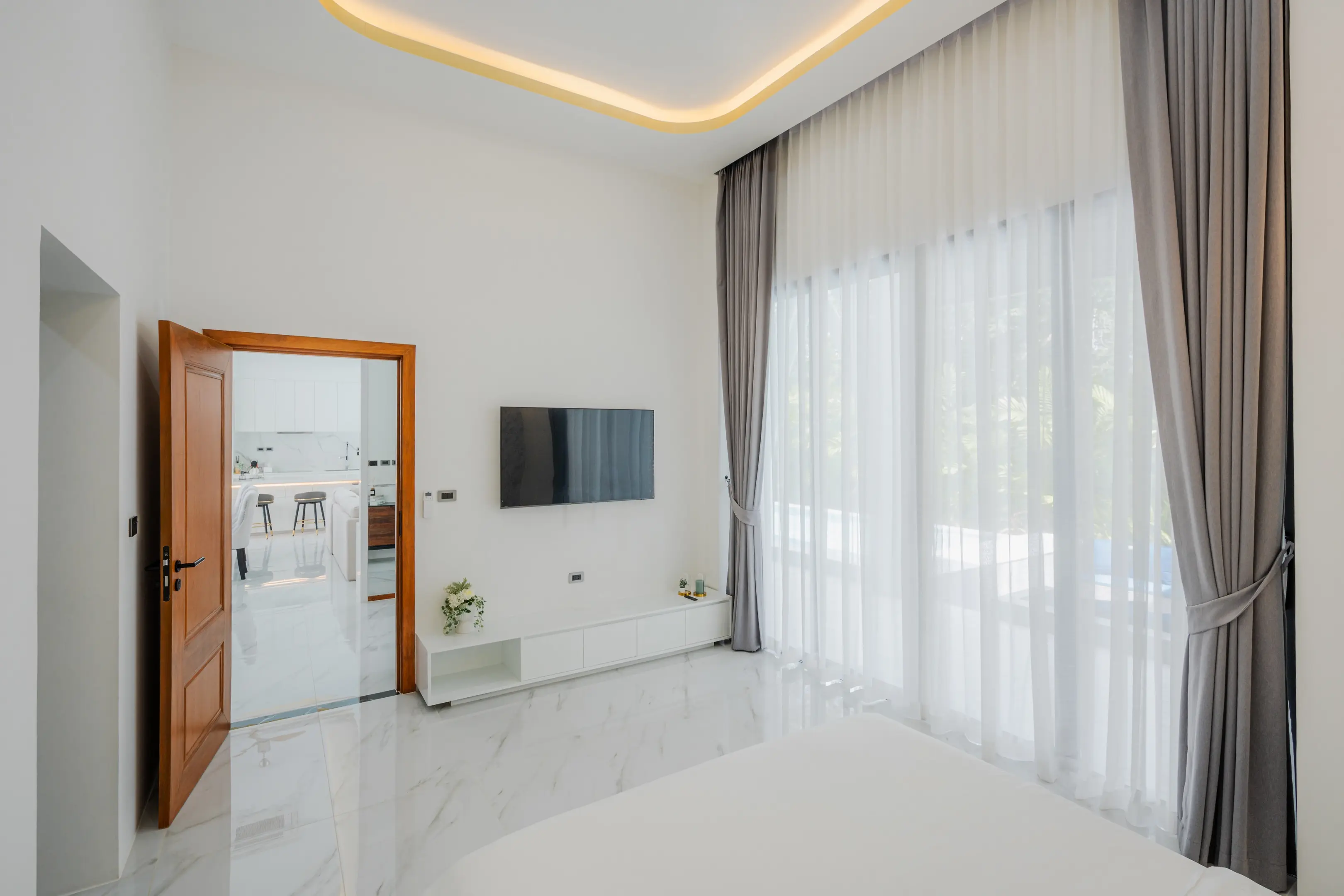 Spacious 5-Bedroom Modern Villa with Private Pool and Scenic Mountain Views in Menara, Phuket