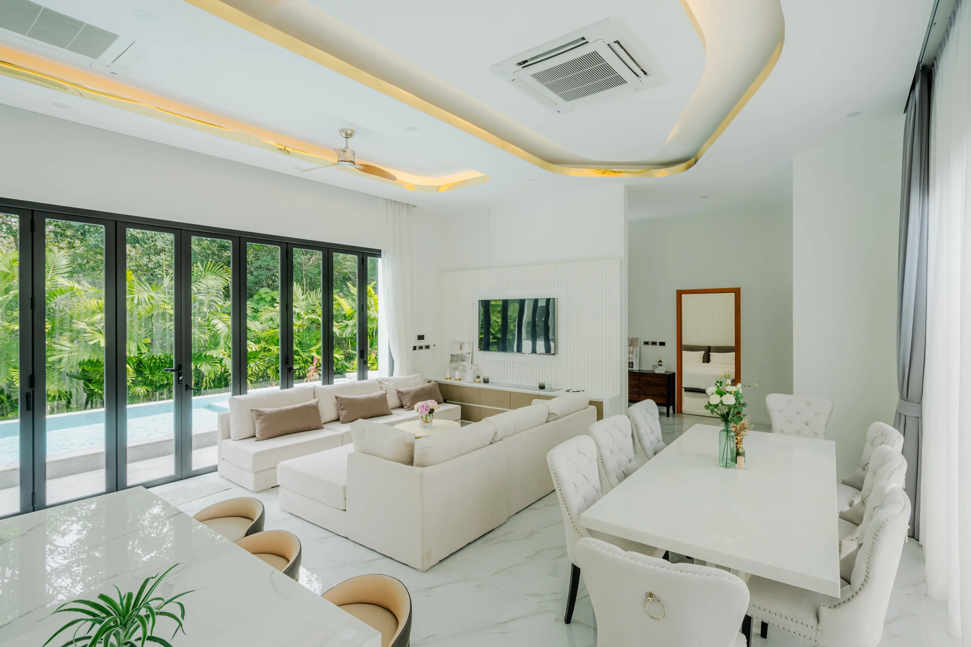 Spacious 5-Bedroom Modern Villa with Private Pool and Scenic Mountain Views in Menara, Phuket