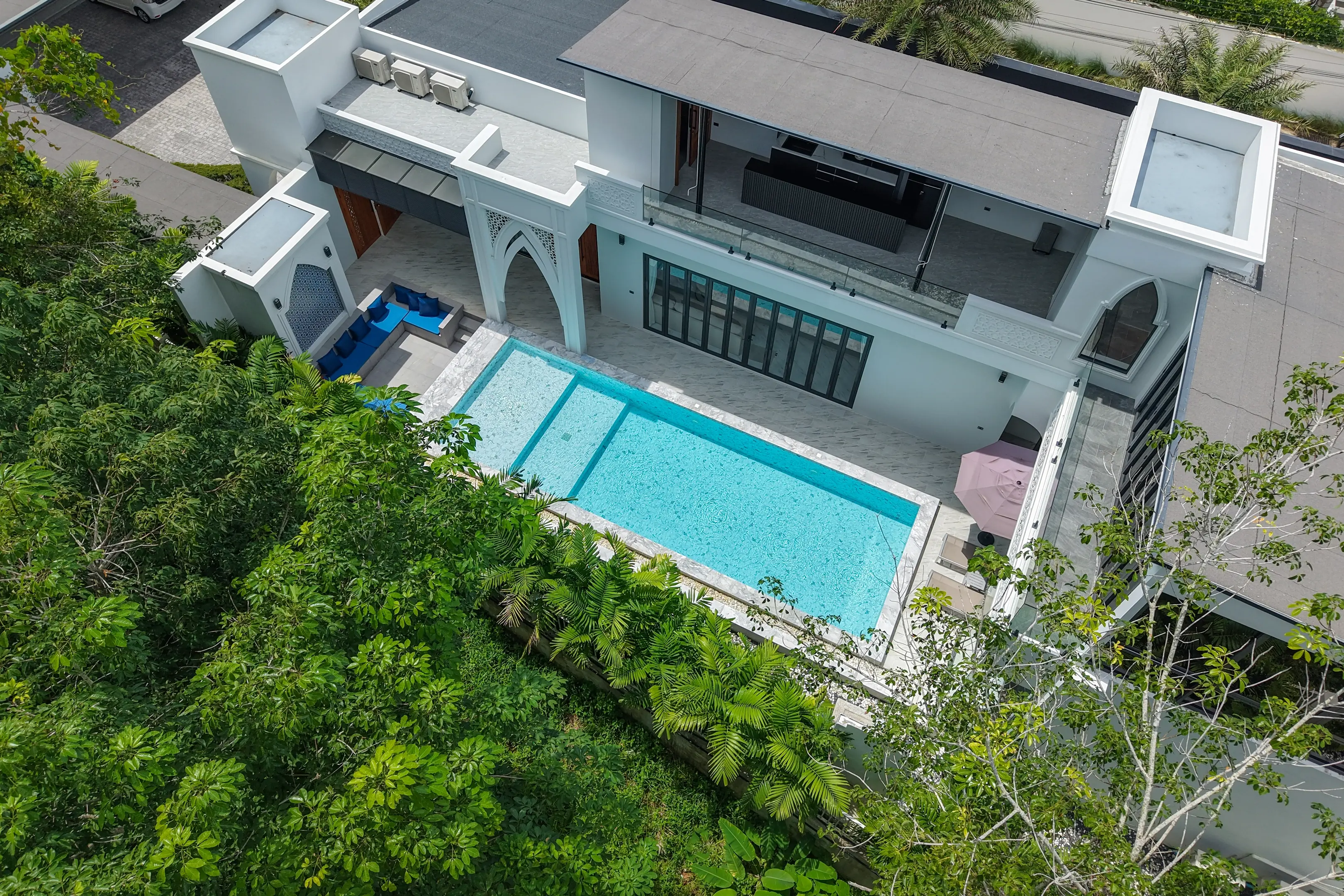 Spacious 5-Bedroom Modern Villa with Private Pool and Scenic Mountain Views in Menara, Phuket