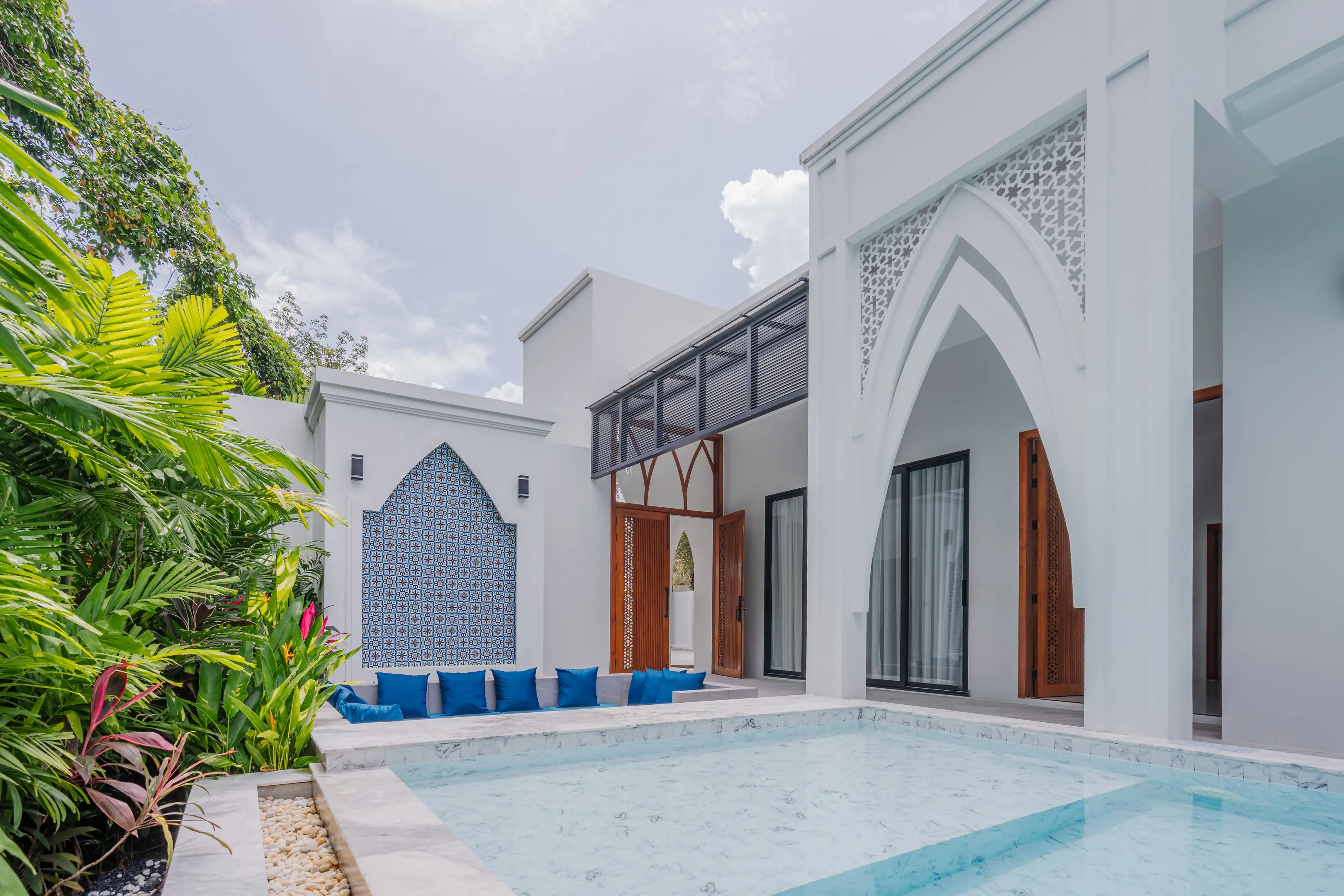 Spacious 5-Bedroom Modern Villa with Private Pool and Scenic Mountain Views in Menara, Phuket