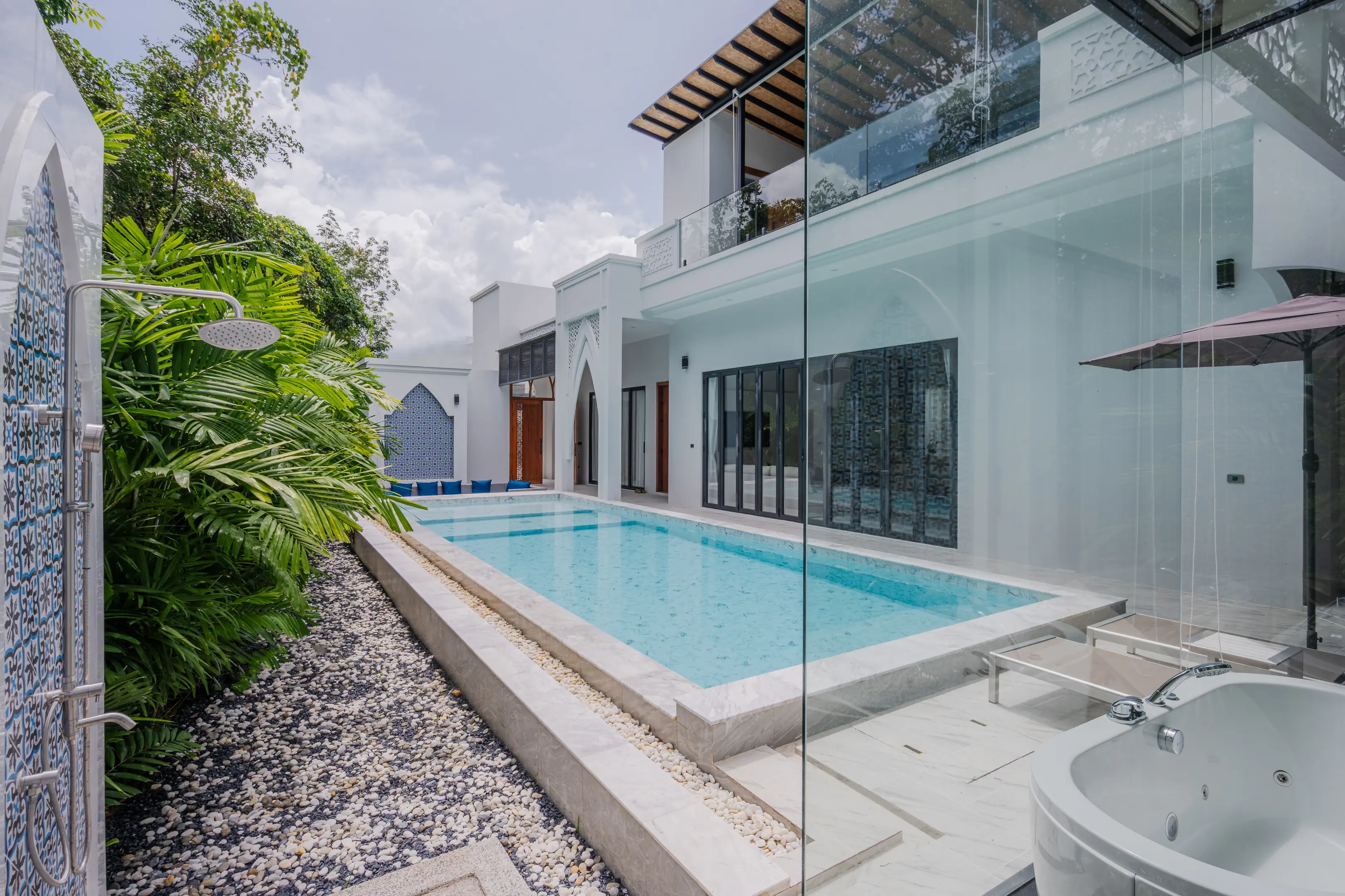 Spacious 5-Bedroom Modern Villa with Private Pool and Scenic Mountain Views in Menara, Phuket