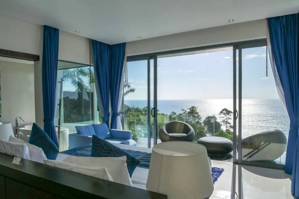 Exclusive Ultra-Luxury Six-Bedroom Sea View Villa on Millionaires’ Mile