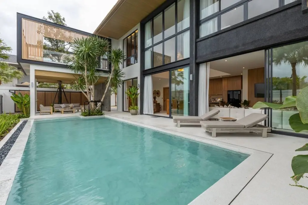 5 Bed 6 Bath 588 SQ.M Mouana Grande Chalong Bay