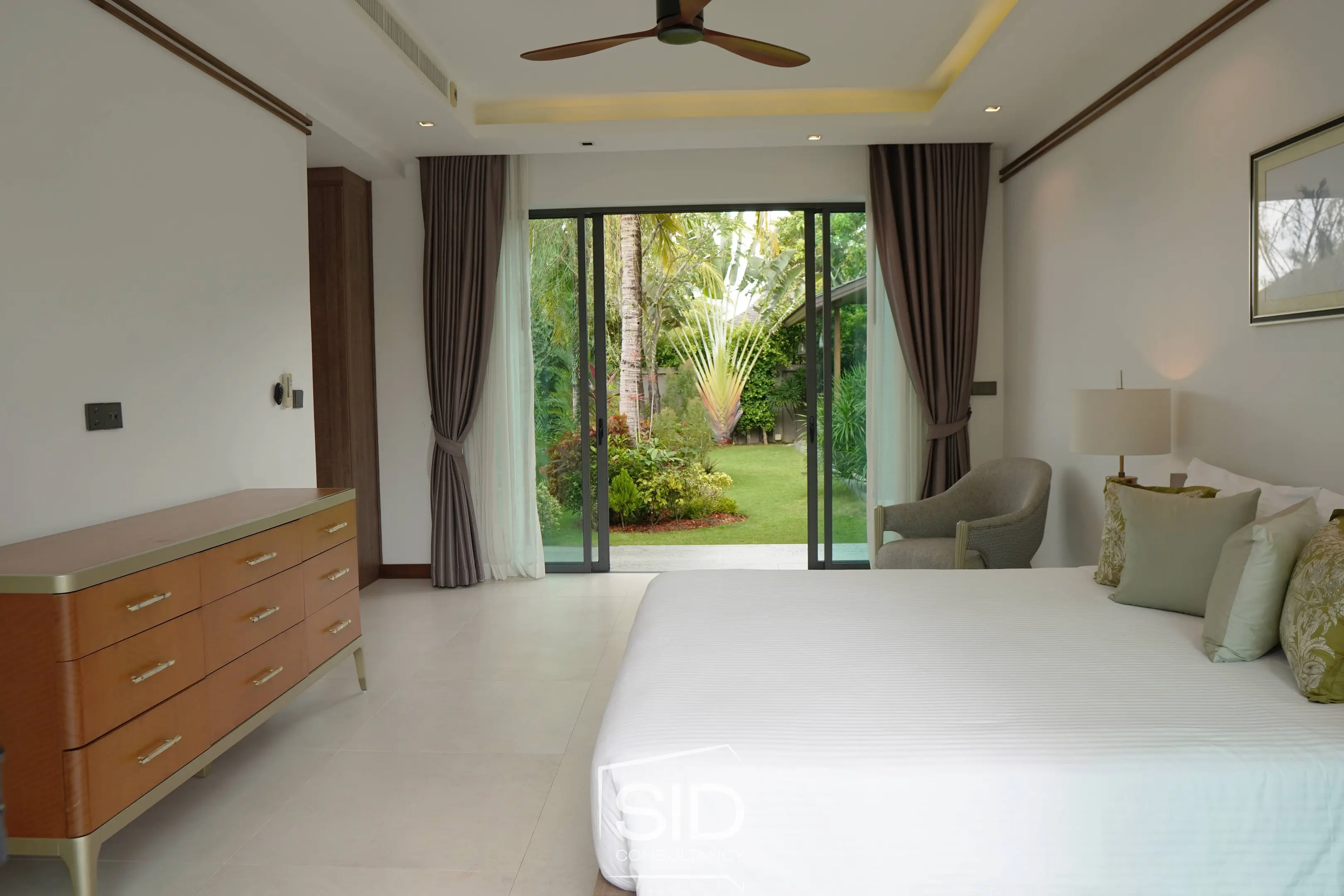 Lake House Villa