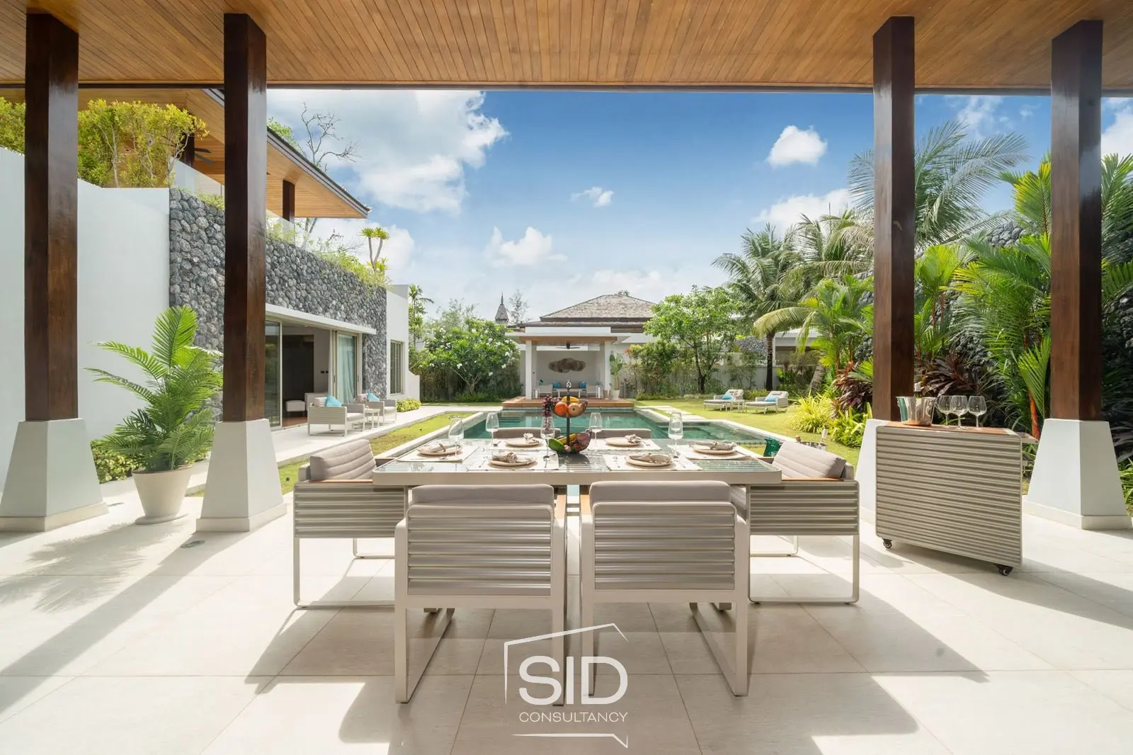 Luxury 4BR Pool Villa Near Bangtao Beach 