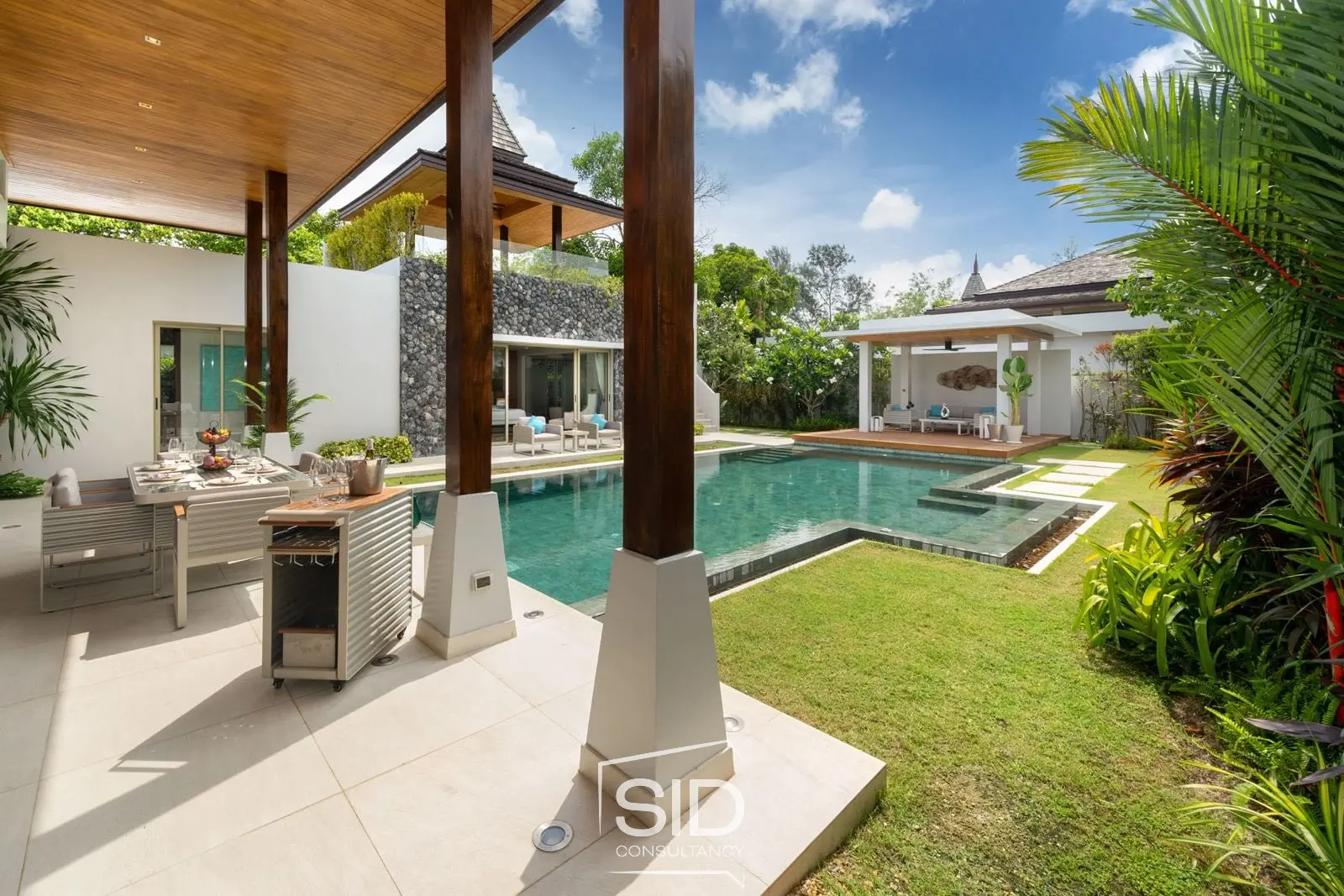 Luxury 4BR Pool Villa Near Bangtao Beach 