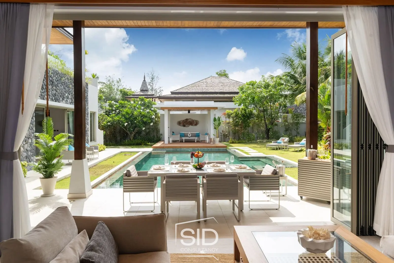 Luxury 4BR Pool Villa Near Bangtao Beach 