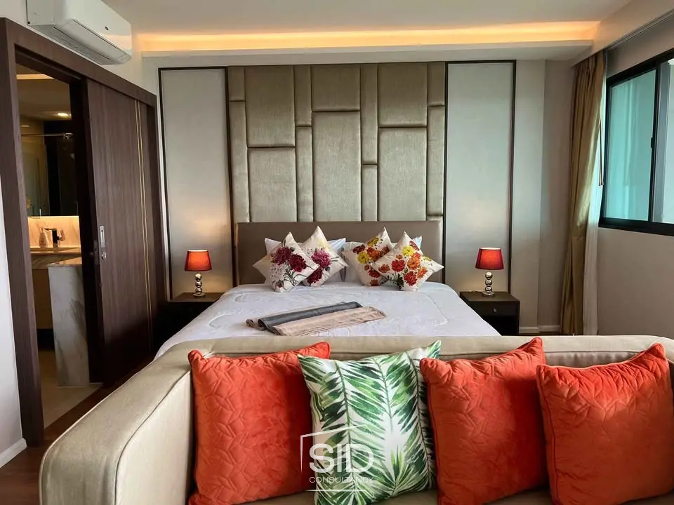Stunning panoramic sea views