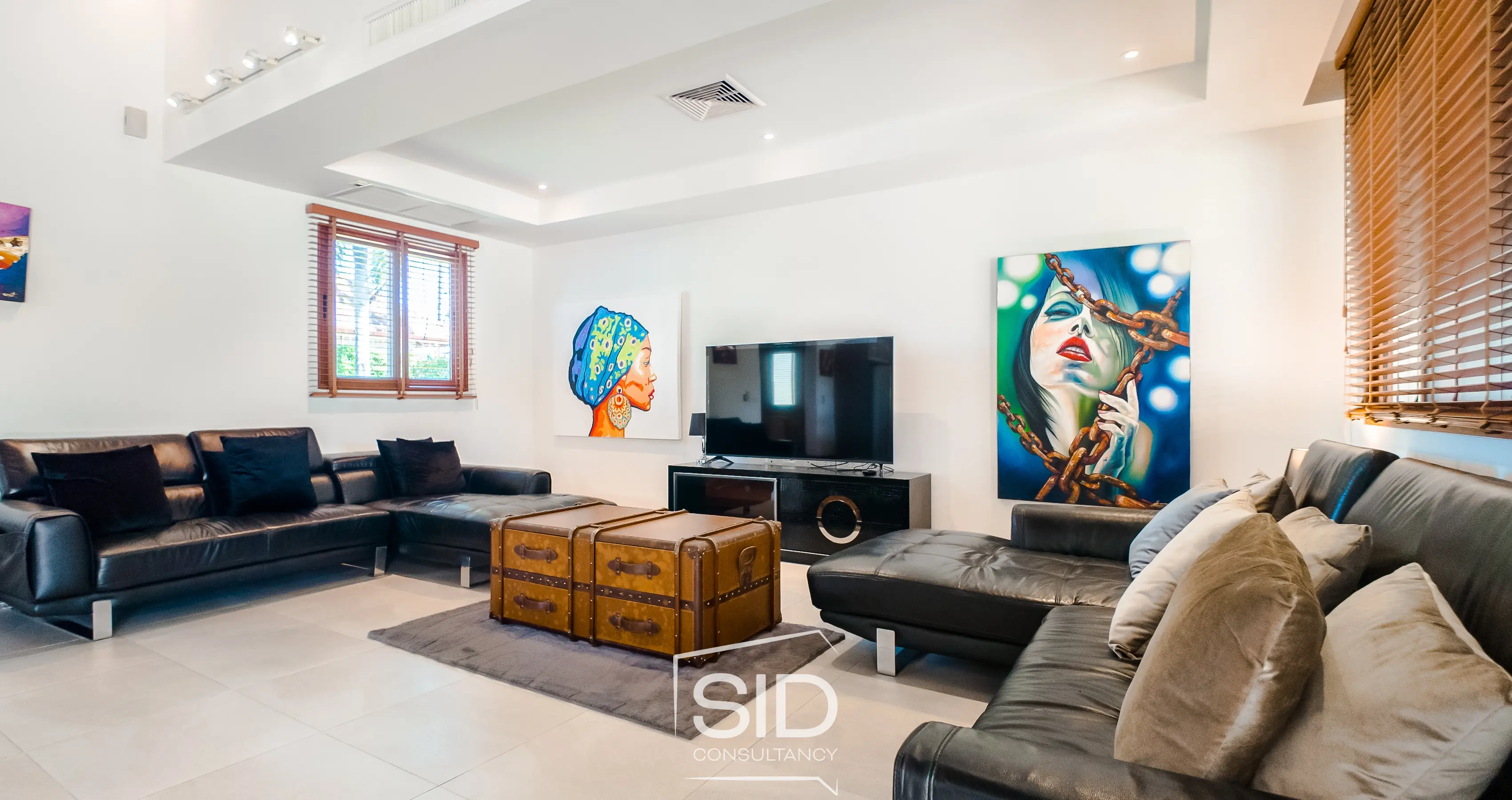 Villa 8 – Spacious Tropical Living in the Heart 